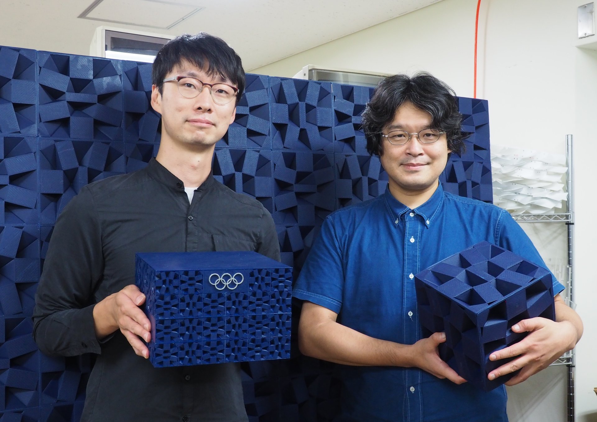 3Dプリンタだから実現できた東京五輪表彰台プロジェクトとその先【前編