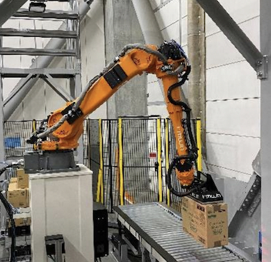 作業負担の軽減や生産性向上に向け、アスクルが物流センターにロボットを導入
