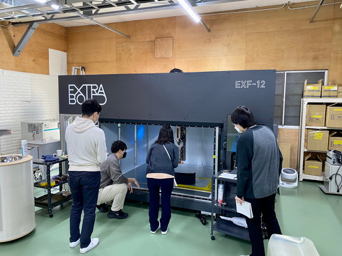 前田技研が造形受託サービス事業で活用するExtraBoldの大型3D付加製造機「EXF-12」