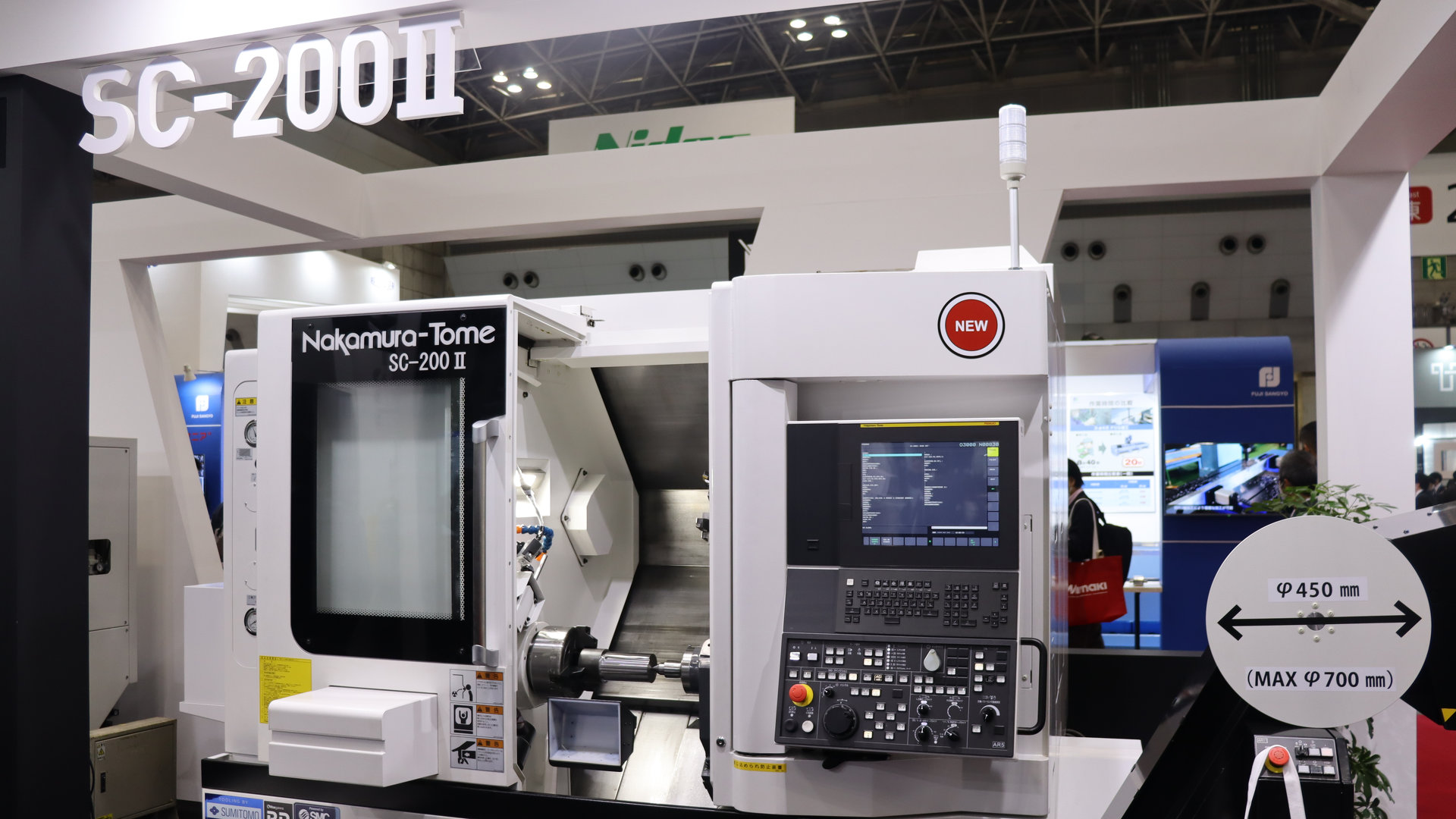 8インチクラスでも広い加工エリアを確保、中村留精密が新たな複合加工