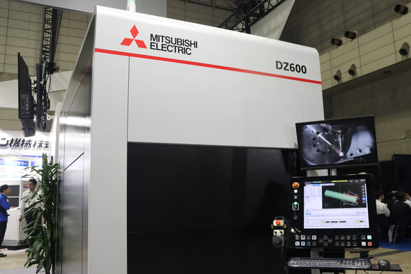 2023年10月2日に発売したレーザー細穴加工機「DZ600」