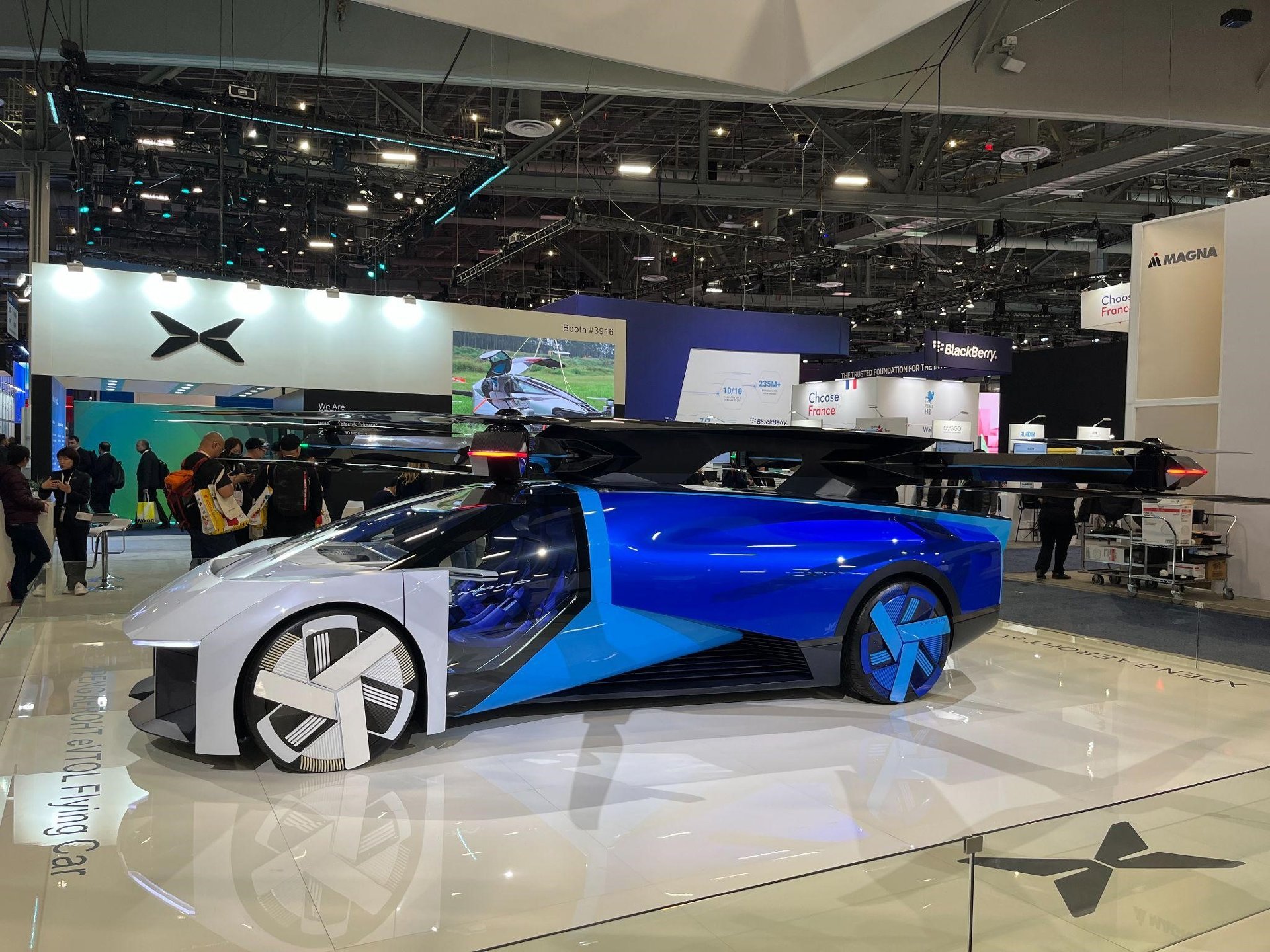 XPENG eVTOL Flying Car iEVjiXPENGu[XɂājmNbNĊgn MҎBe