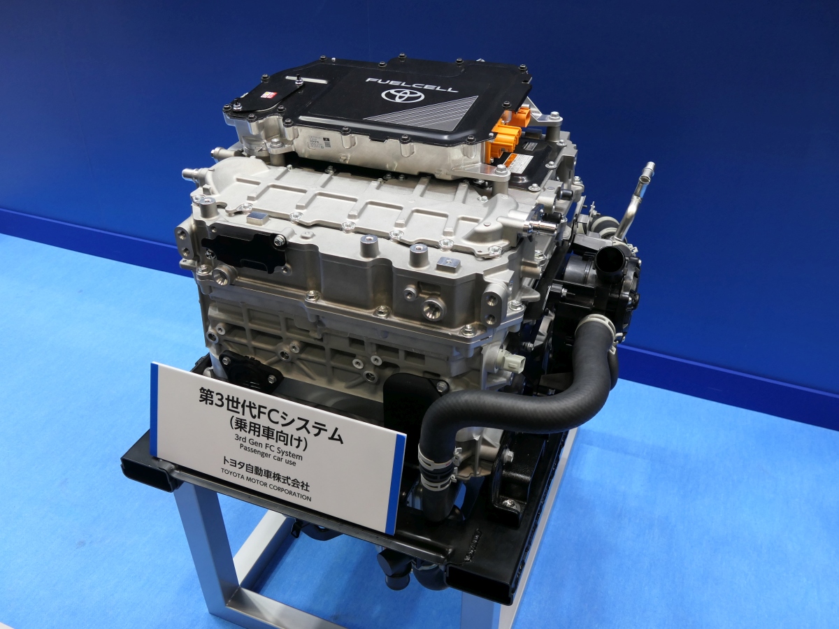 トヨタの第3世代燃料電池システムは同体格で出力2倍に、大型商用車向け
