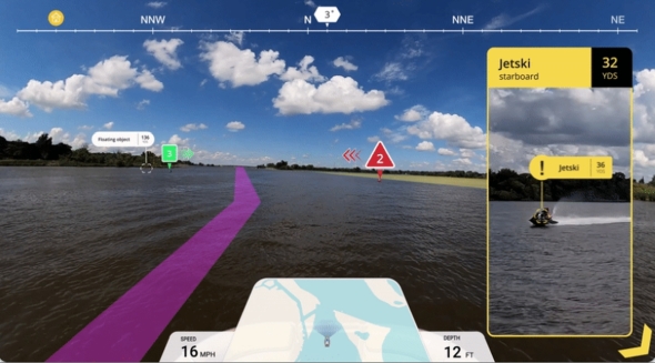 右舷後方から急速接近する水上バイクをポップアップ表示して危険を喚起する
