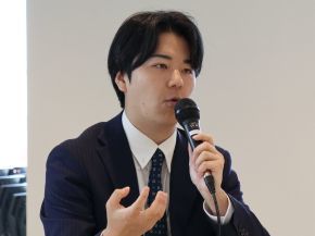  COO Co-Founder̐ΐĕj