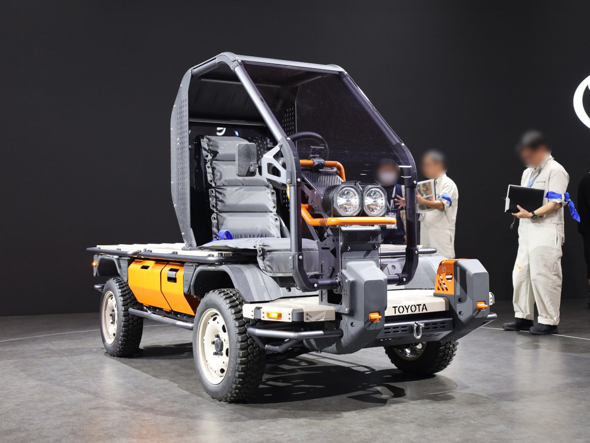 ジャパンモビリティショー2025　トヨタ　バンダイ IMV Origin　非売品 アフリカの“あなた”に“未完成で出荷”するコンセプトモデルをトヨタが