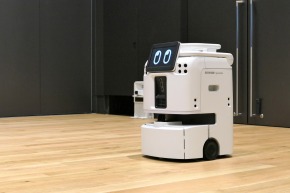 10C`j^[𓋍ڂĂA{bg̑ATCl[WƂĂg