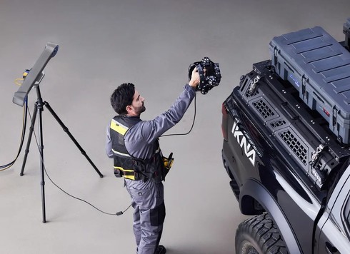 uREVOPOINT Trackitv̗p`ԃC[W