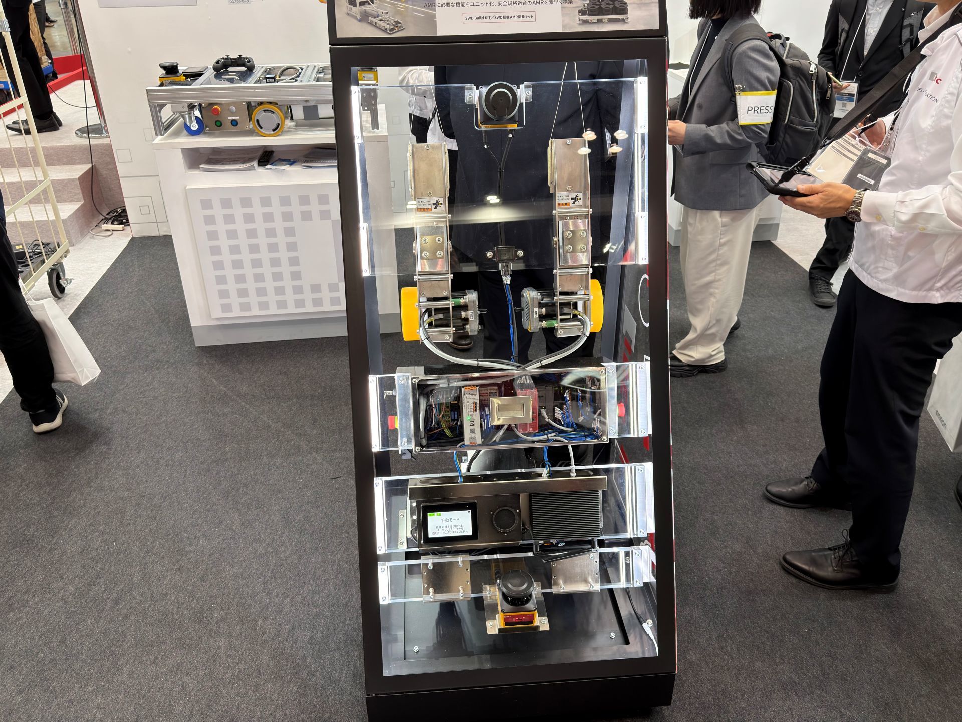 IDECは簡単AMR開発キットで自動化促進 PLC制御も可能：IIFES 2025