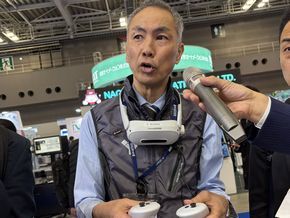 RP̖kzB{bg̊wKVRS[ORg[ɂčs