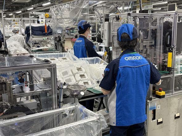 �I������ �w���X�P�A����H����Ńc�A�[���J�Â���