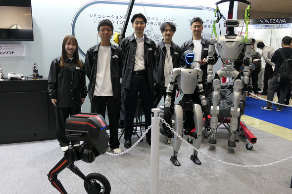 �g�����̃u�[�X