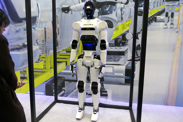 NEURA Robotics�̃q���[�}�m�C�h