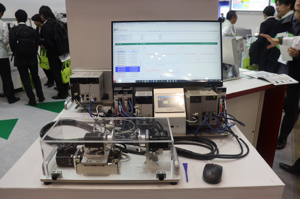 安川電機はシャープペンの高速芯回しを展示