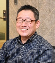 �G�k�r�f�B�A �G���^�[�v���C�Y�}�[�P�e�B���O �V�j�A�}�l�[�W���[�̓c���G����