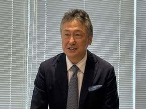  i-PRO�̒����^�l�� 