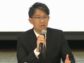 �g���^�����Ԃ̍����P����