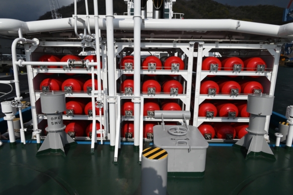 3�{�~4�i���e���b�N3���36�{�̃^���N�Ő��f�K�X��35MPa�Œ�������