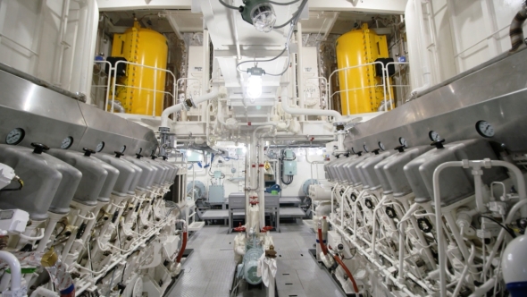 �@�֎���������D������������ƌ�[�����ɃI�����W�F�́g���h������