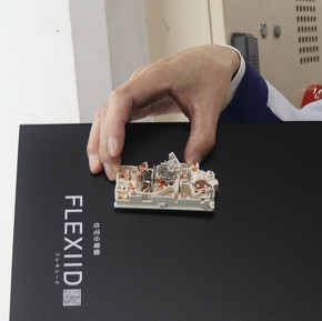 �R���p�N�g�u���[�J�[�̓����̍\��