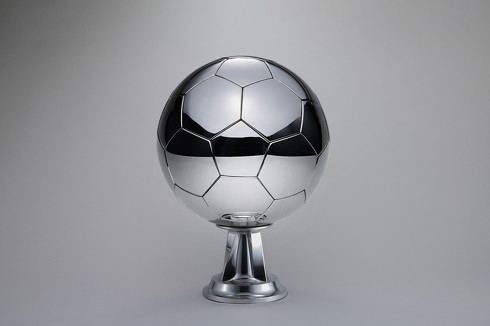 �g�ݗ��ĕi�̕��O�����v���u�X�e�����X���T�b�J�[�{�[���v