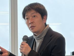 �O���[���̌ˏ㐒�� 