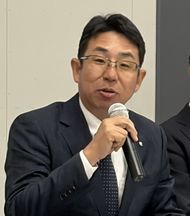  �T�J�C���z�Z���^�[�̎R�슲�v��