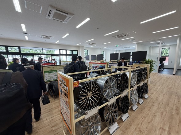 �^�C���ق��Č������͋[�����X��