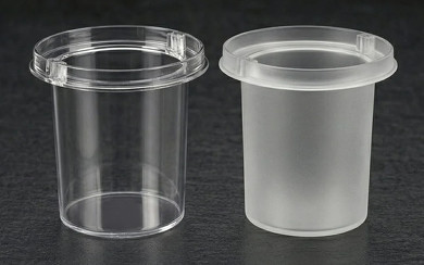 �G�R�m�~�[��3D�v�����g�f�ނƂ��Ēǉ����ꂽSLA�����B�������F�����̃N���A�A�E�����F�������̃}�b�g