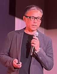 HTC �O���[�o���̃`���[���Y�E�z�A����