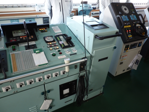 �i�u�e�X�R���D���n�͐��䑕�u�uTELEGRAPH AGENT MTA-800V�v�ƃG���W���e���O���t�R���\�[��