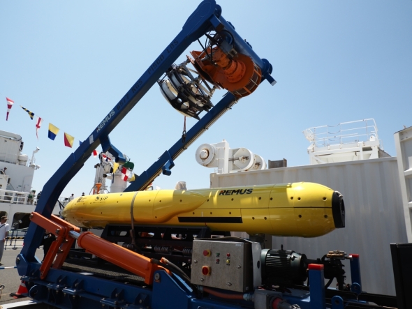 6000m��AUV�u�����イ6000�v�̎��@