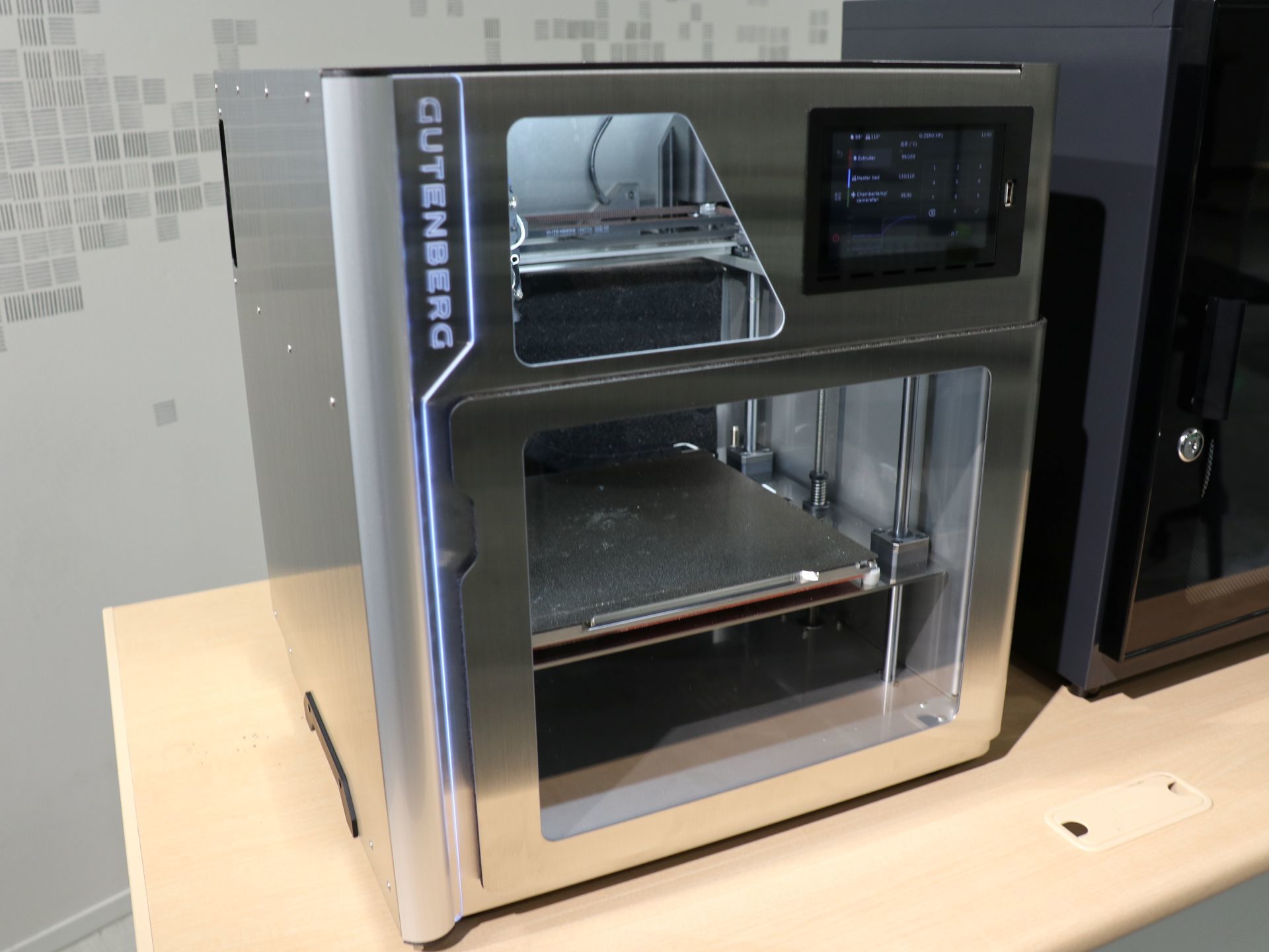 最高造形速度700mm/sでPEEK造形が可能 国産3Dプリンタ「G-ZERO MP1」の