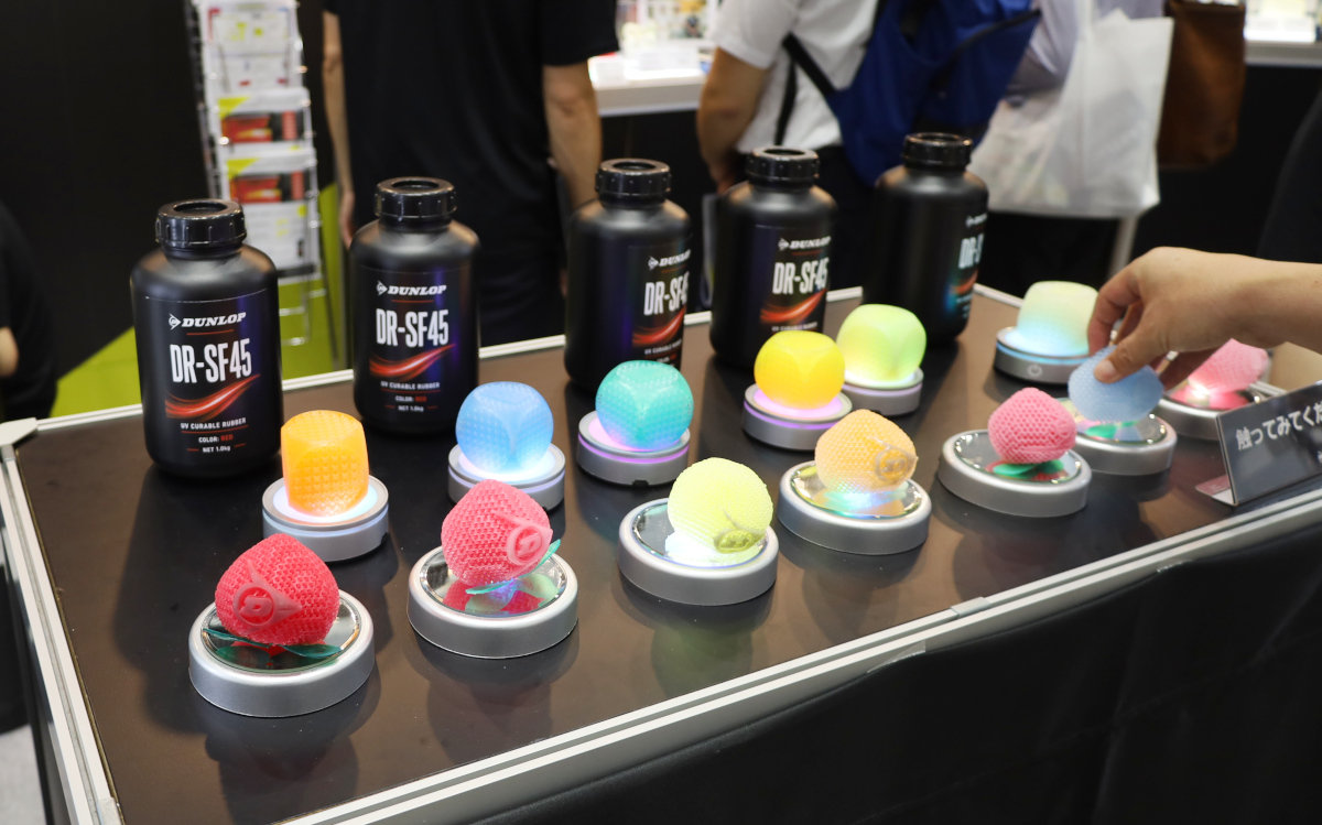 ハンドメイド【ゴム製フィギア】改造品 2000万回の圧縮に耐える 住友ゴムが3Dプリンタ向けゴム材料を11月から