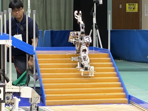 �K�i�̏��~�����X�R���ŋ��߂��鑖�j�\�͂̈��