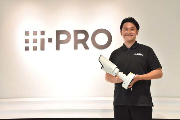 i-PRO�̑��q���Ǝ��B��Ɏ����Ă���̂̓X�}�[�g�����p�b�P�[�W�ł��g�p����Ă���n�E�W���O��̌^��AI�J������