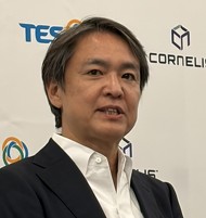 Cornelis Networks�̎R��񎜎�