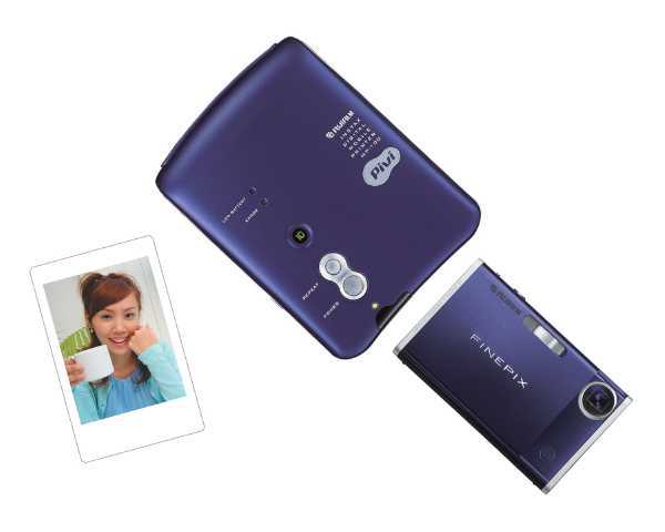 FinePix Z1とお揃いで──モバイルプリンタ「Pivi」に新色のブルー