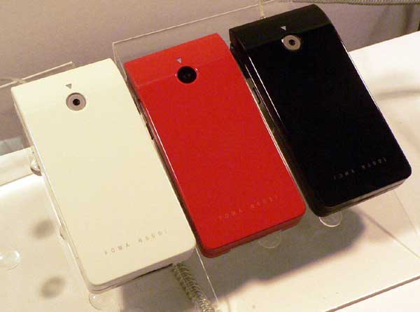 写真で解説する「SIMPURE N」 - ITmedia Mobile