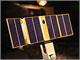 CEATEC JAPAN 2008：ケータイを太陽にかざして見れば——auのソーラーパネル搭載コンセプトモデル