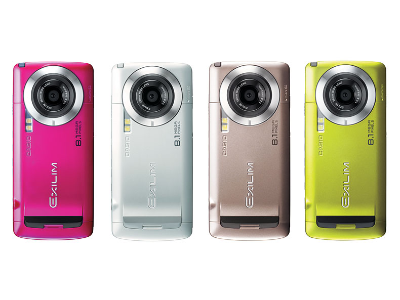 8.1MカメラにWVGA有機EL、ワンセグも搭載する“全部入り”──「EXILIM