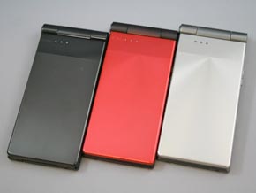 写真で解説する「P-04A」「P-05A」（1/2 ページ） - ITmedia Mobile