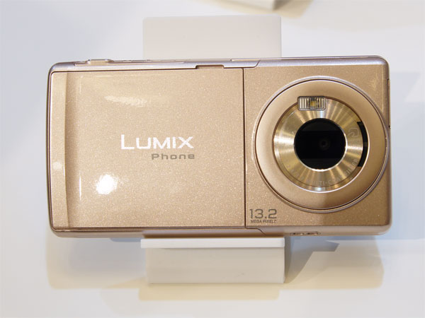 写真で解説する「LUMIX Phone 101P」（試作機）（1/2 ページ