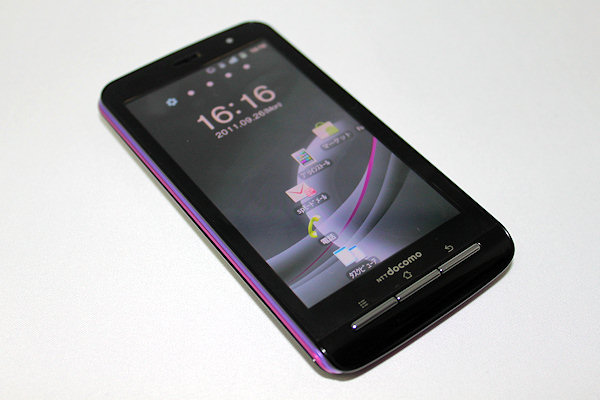 第1回 ホールド感はどう？ イヤフォンジャックはある？――「P-07C