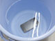 ラップ巻き巻きスタイル：ほぼ素のカタチのまま防水仕様に──「iPhone 4／iPhone 4S用防水フィルム」
