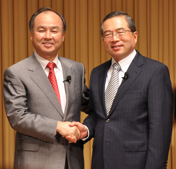  T-Mobile USA、2012年末までにiPhone対応を準備、LTEは2013年に登場