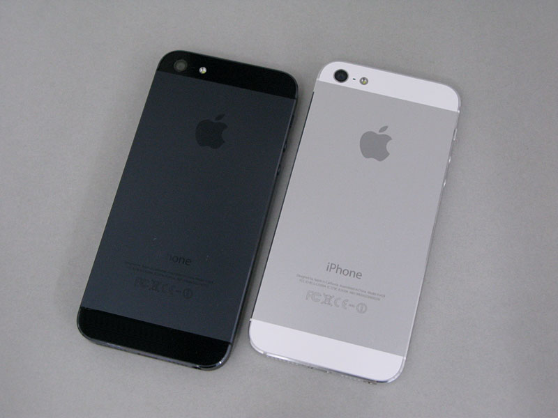 Iphone 5 ホワイト シルバーとブラック スレートを比べてみる