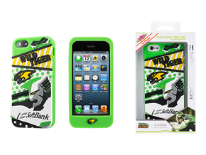 TIGER & BUNNY」とコラボしたiPhone 5専用シリコーンケース3種が登場