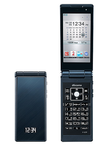 やっぱり“全部入りケータイ”がほしい人向けの薄型防水端末――「F-07F