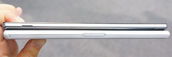 ケータイ連携で2台持ちがはかどる 世界最軽量クラスの Aquos Pad Sh 05g Nexus 7とも比べた 1 2 ページ Itmedia Mobile